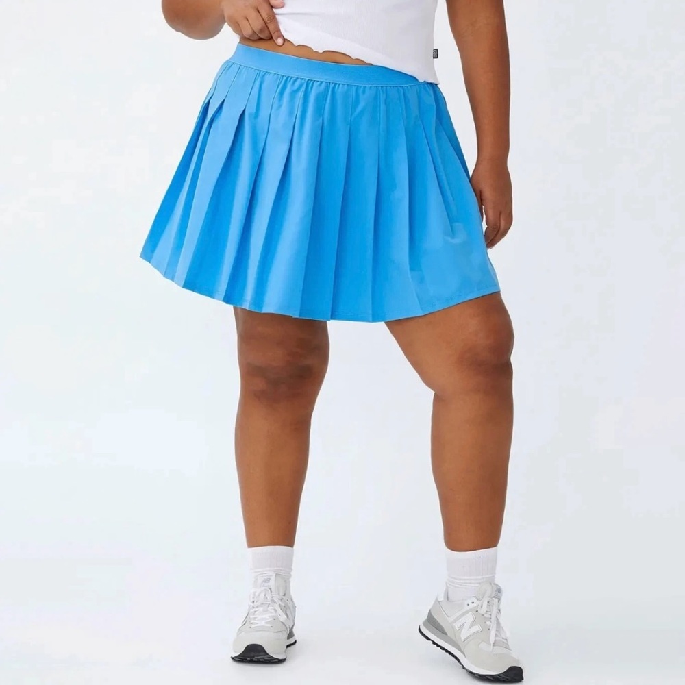 Curve Match Point Tennis Skirt NWT